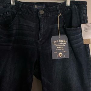 Democracy Capri Jeans